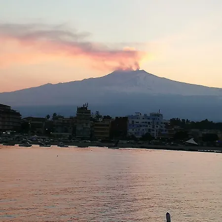 Casa Mary Apartment Giardini Naxos