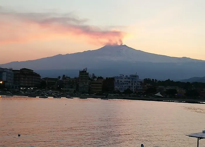 Casa Mary Appartamento Giardini Naxos